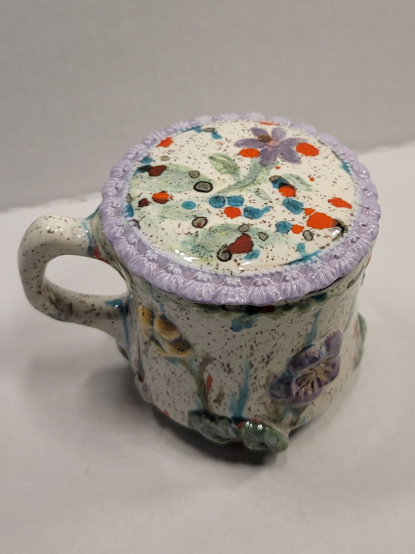 Spring Garden tea mug with lid