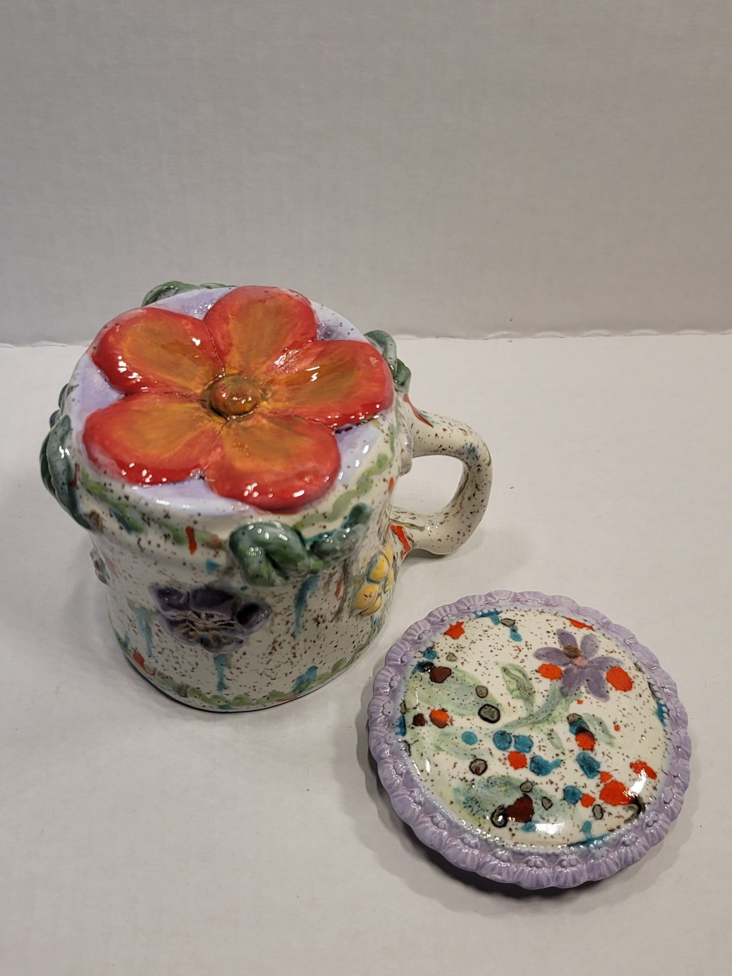 Spring Garden tea mug with lid