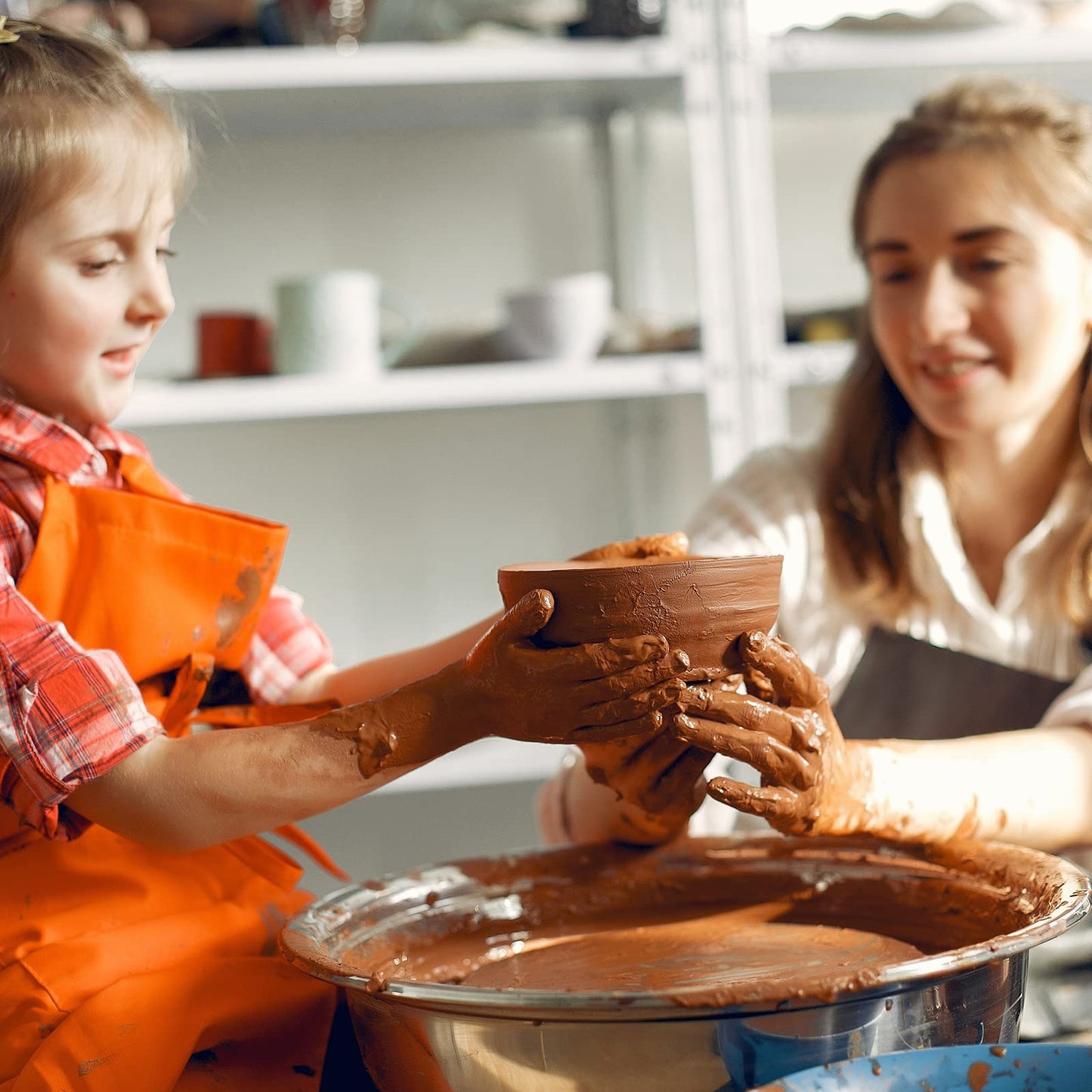 5 lbs Low Fire Pottery Clay for Sculpting, Beginners, and Advance- Terra Cotta, Cone 06. Earthware Potters Throwing Clay. Ideal for Wheel Throwing, Hand Building, Firing and More