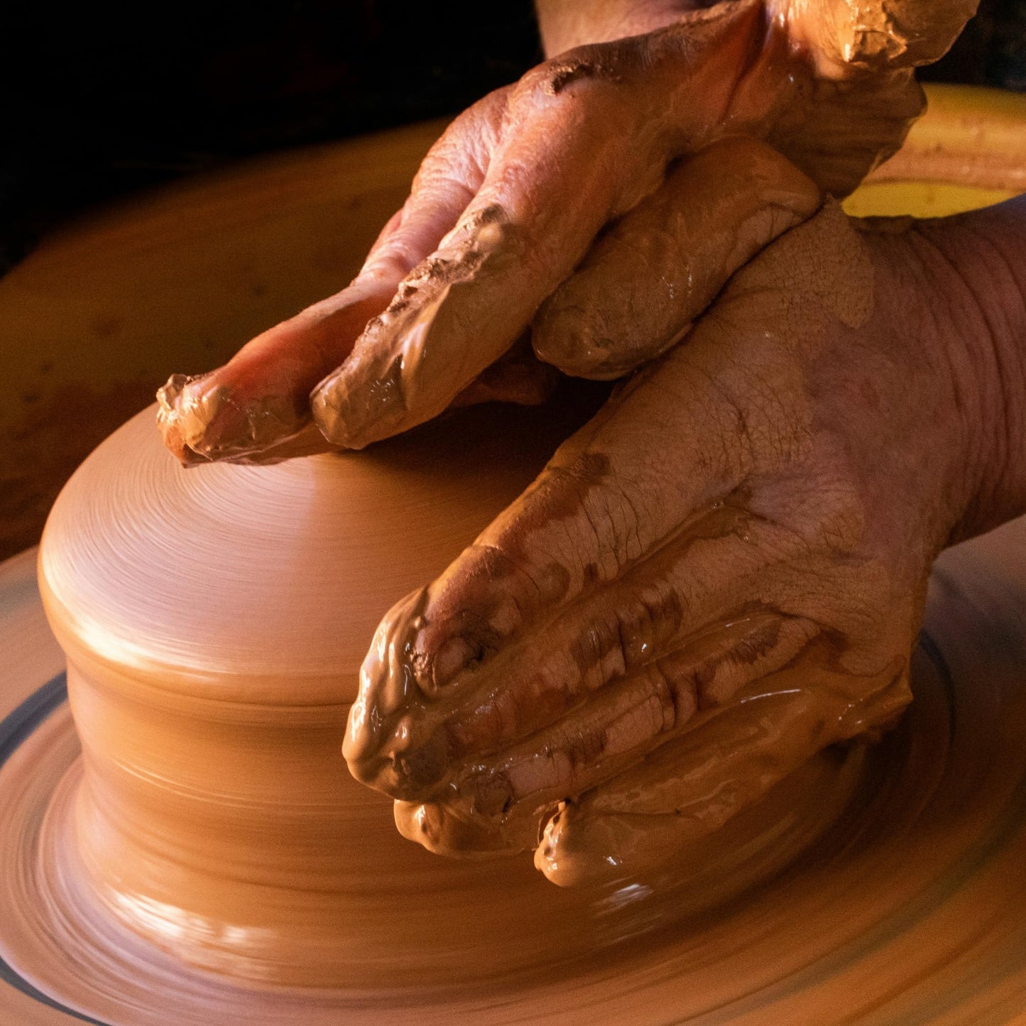 5 lbs Low Fire Pottery Clay for Sculpting, Beginners, and Advance- Terra Cotta, Cone 06. Earthware Potters Throwing Clay. Ideal for Wheel Throwing, Hand Building, Firing and More