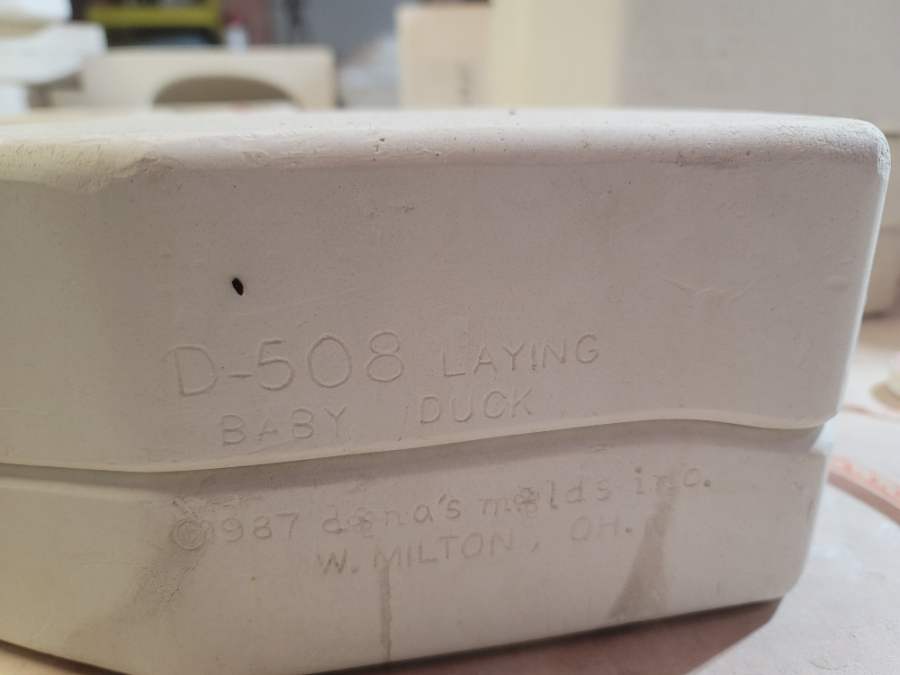 Dona's · D508 · Laying Baby Duck · Ceramic Mold — Markings & mold number
