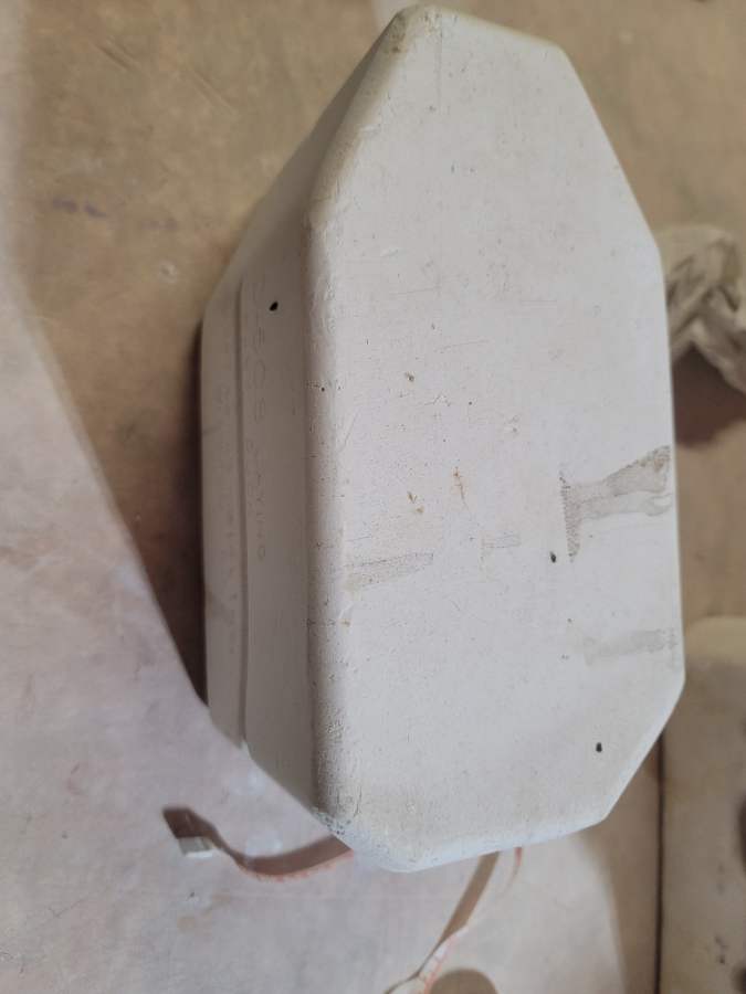 Dona's · D508 · Laying Baby Duck · Ceramic Mold — Exterior