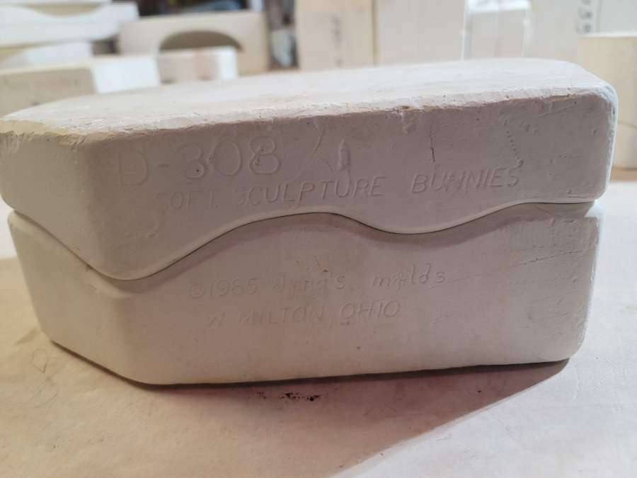 Dona's · D308 · Soft sculpture bunnies · Ceramic Mold — Markings & mold number