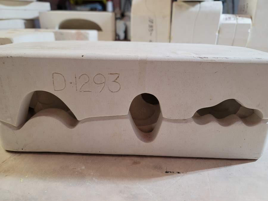 Dona's · D1293 · Calico wing boy ducks · Ceramic Mold — Sides & seams