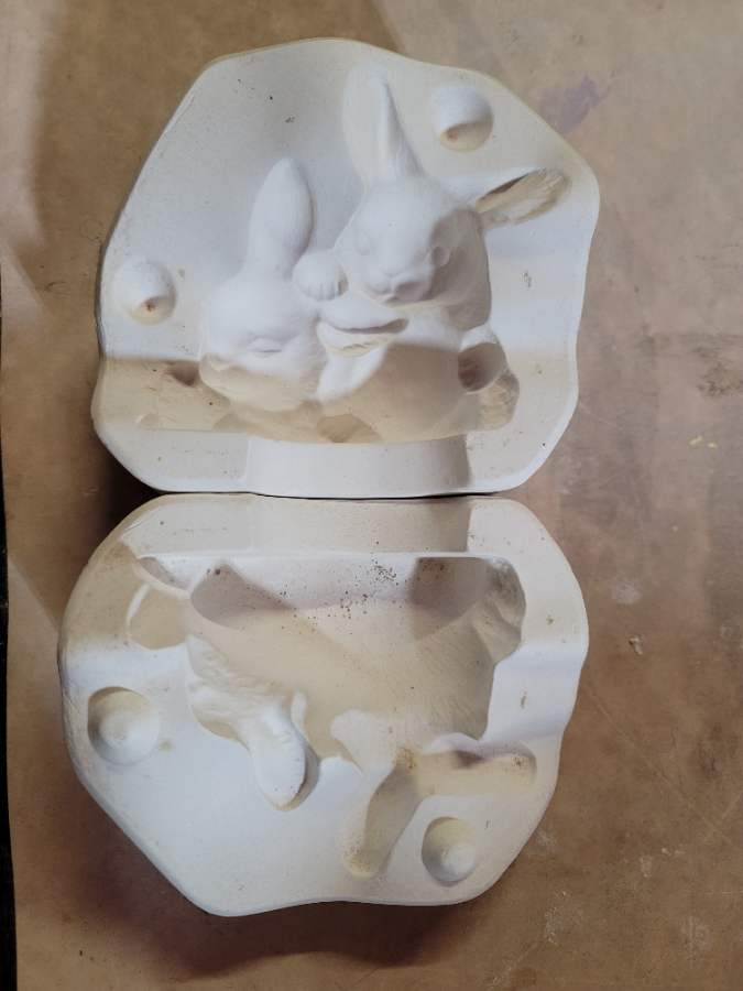 Scioto · S424 · Bunnies · Ceramic Mold — All pieces