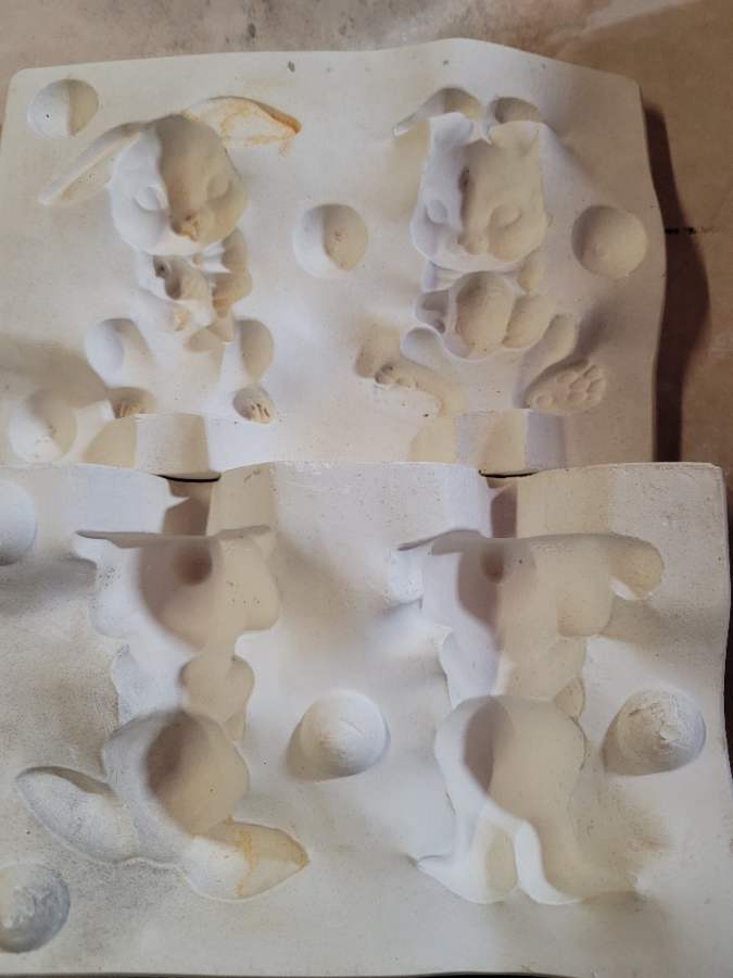 Yozie · 369 · Bunnies boy and girl · Ceramic Mold — All pieces