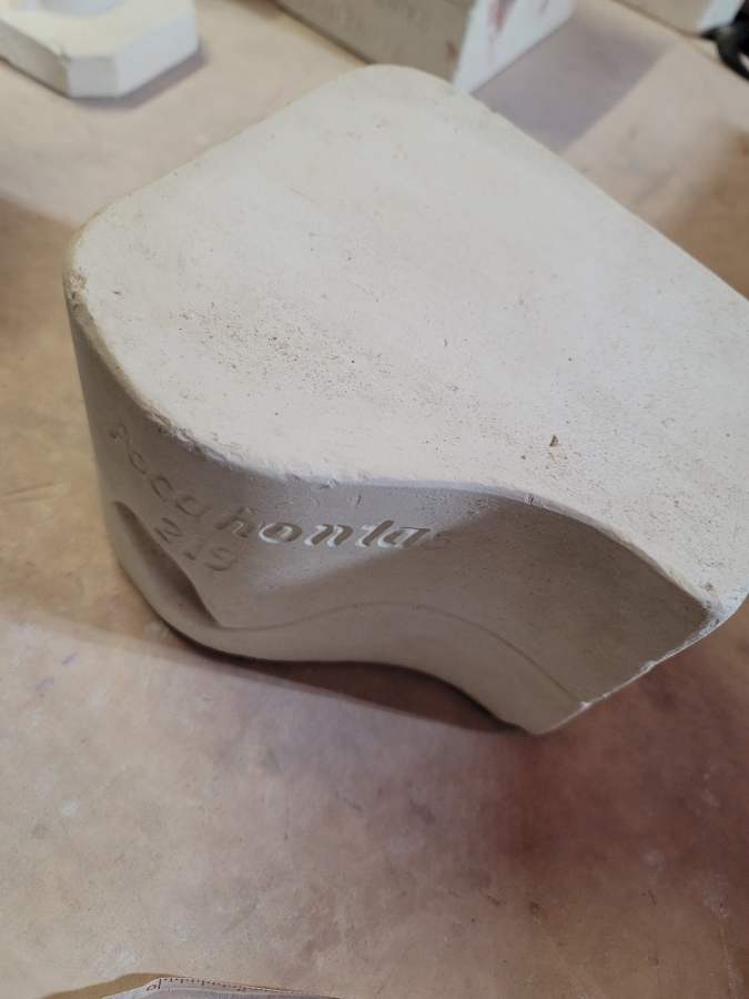 Pocahontas · 219 · Plain duck · Ceramic Mold — Exterior